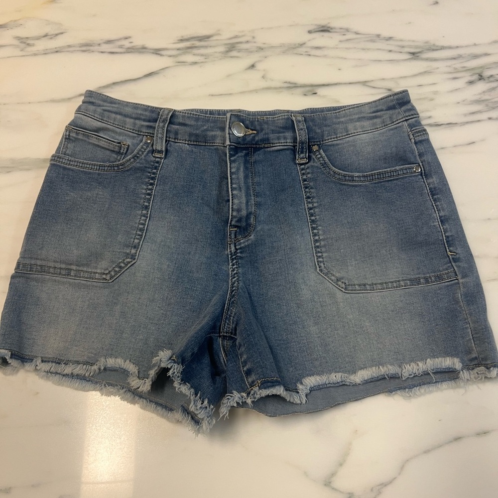 Tommy Bahama Denim shorts